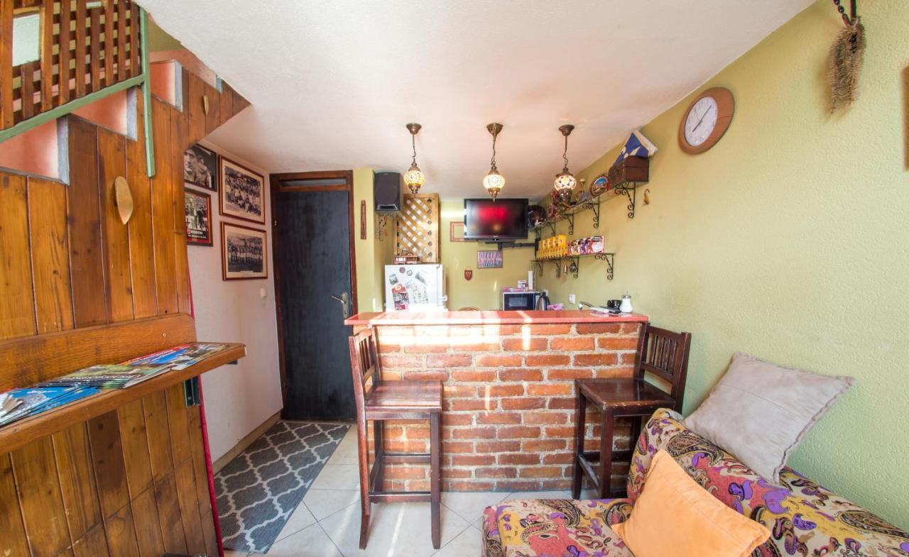 Cozy Studio Apartment Next To The Old Bridge Mostar Bagian luar foto