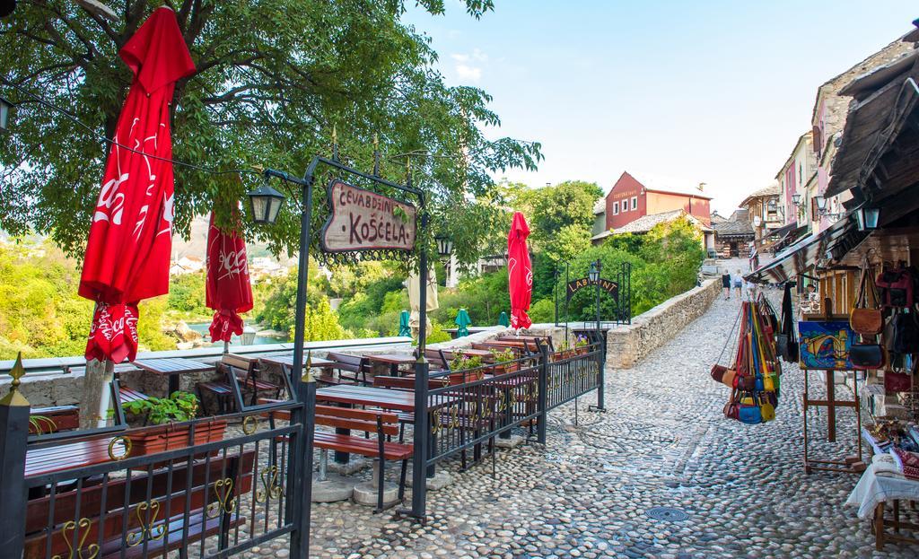 Cozy Studio Apartment Next To The Old Bridge Mostar Bagian luar foto